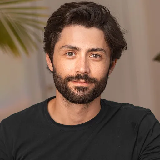 Greg Demoge portrait